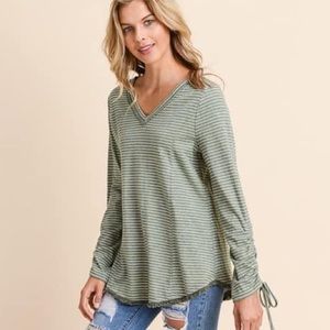 Long sleeve Olive Tee